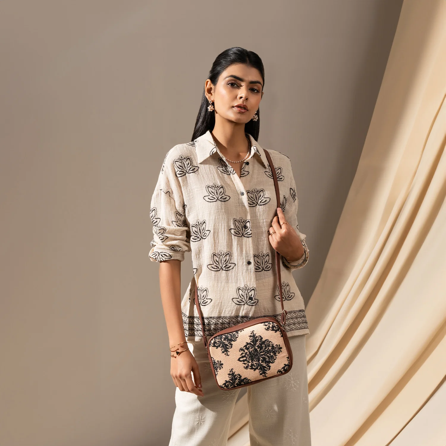 Mughal Motif Sling Bag - Image 2