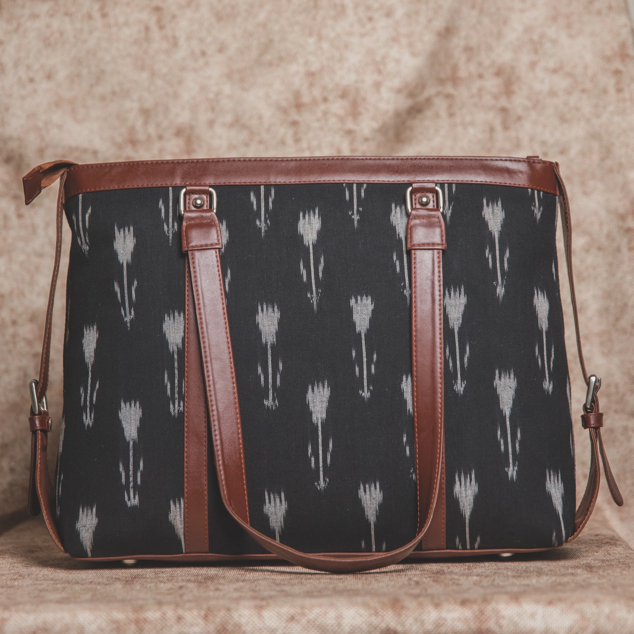 Ikat Arrow Women's Office Bag - Image 2